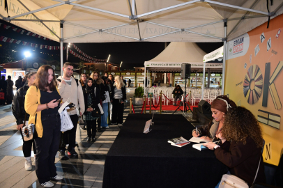 Osmangazi Kitap Fuarı tüm hızıyla sürüyor