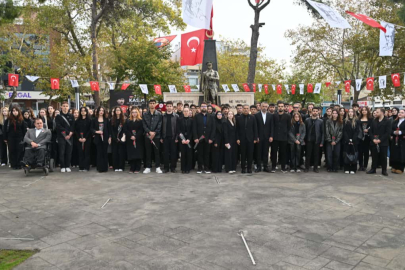 Gemlik’te gençlerden Atatürk’e duygusal anma