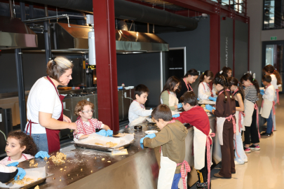 Nilüferli çocuklar Pancar Deposu’nda yaratıcılıklarını konuşturdu