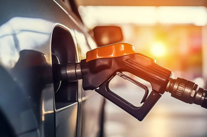 Benzine zam geldi! İşte güncel fiyatlar...