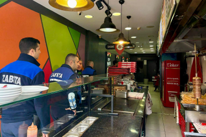 Gemlik’te dönercilerde hijyen denetimi: Kilolarca sağlıksız et imha edildi