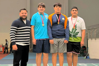 Osmangazi’nin yıldız atletleri madalyaları topladı