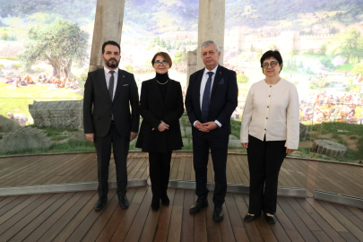 Gürcistanlı Bakan Panorama 1326 Bursa Fetih Müzesi’ne hayran kaldı