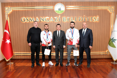 Kickboksta tarihi başarı: Şayık kardeşler dünya finalinde