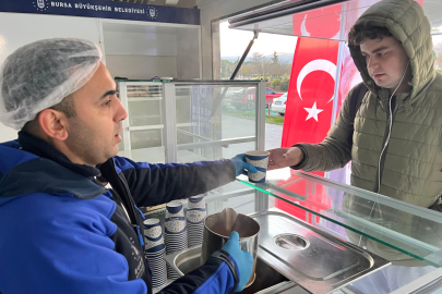 Bursa Büyükşehir’den öğrencilere çorba ikramı
