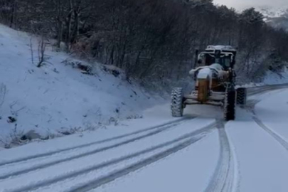 Bursa’da karla mücadele seferberliği: 16 mahalle yolu açıldı