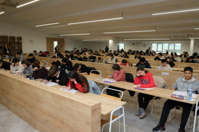 Bursalı öğrenciler Şahinkaya’da gelecek için yarıştı