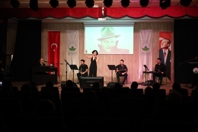 Nazım Hikmet Osmangazi'de şiir ve müzikle anıldı
