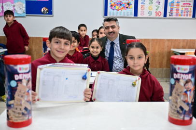 Başkan Yılmaz’dan miniklere karne sürprizi