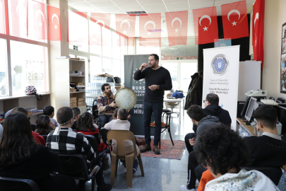 Bursa'da görme engellilere masallarla dolu bir gün