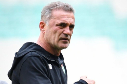 Bursaspor'da Tahsin Tam ile yollar ayrıldı