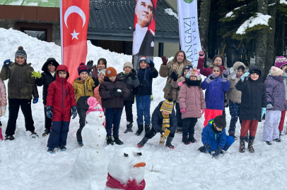 Çocuklar ve aileler Osmangazi'de Kardan Adam Atölyesi’nde eğlendi