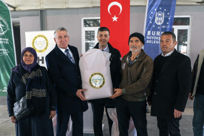 Bursa’dan Harmancıklı çiftçilere büyük destek: 22 ton yulaf tohumu dağıtıldı