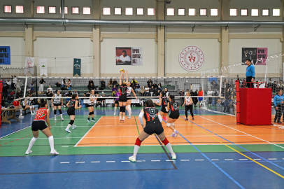 Veteranlar Voleybol Turnuvası Bursa’da coşkuyla tamamlandı