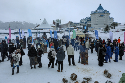 Bursa Büyükşehir’den gençlere unutulmaz Uludağ etkinliği
