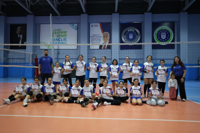 Bursa Kış Spor Okulları’nda minikler sertifikalarını aldı