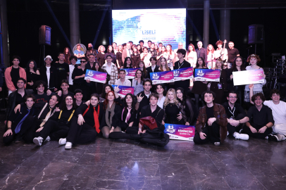 Osmangazi genç müzisyenleri ödülleriyle taçlandırdı