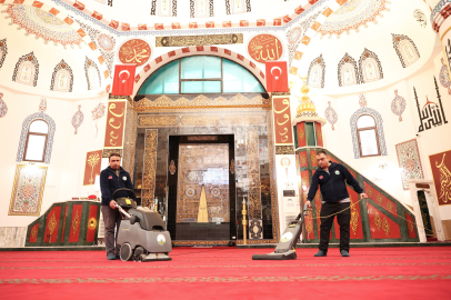 Osmangazi Belediyesi’nden camilerde Ramazan öncesi hijyen seferberliği