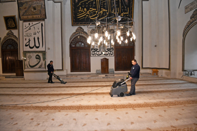 Osmangazi Belediyesi’nden Ulu Camii’de Ramazan hazırlığı