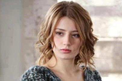 Gizem Karaca kızı Leyla Yaz’ın yüzünü ilk kez gösterdi