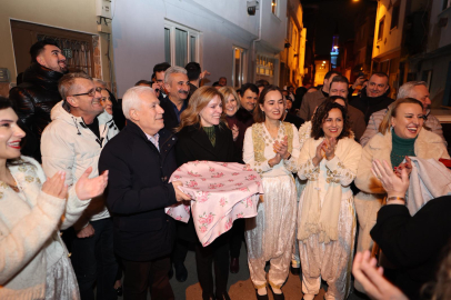 Başkan Bozbey'le Namık Kemal Mahallesi’nde sahurda asırlık gelenek