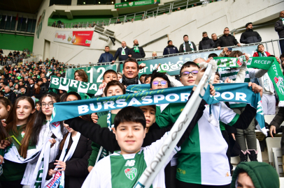 Çocuklar Osmangazi’de Bursaspor coşkusunu yaşadı