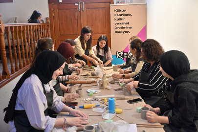 Bursa’da kadınlar Ramazan ruhunu seramikle yansıttılar