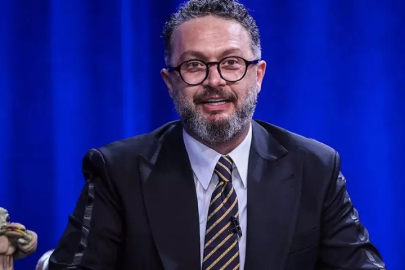 İbrahim Selim ve genç sevgilisi evleniyor! Tarih verdiler