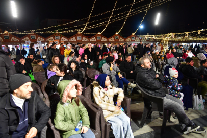 Osmangazi Meydanı’nda Ramazan eğlencesi: Kukla gösterisi büyük ilgi gördü