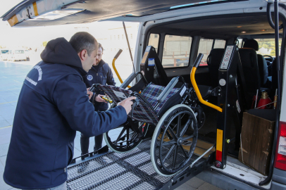 Büyükşehir'den özel gereksinimli bireylere tıbbi destek