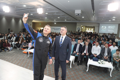 Astronot Gezeravcı BTÜ’de uzay yolculuğunu anlattı