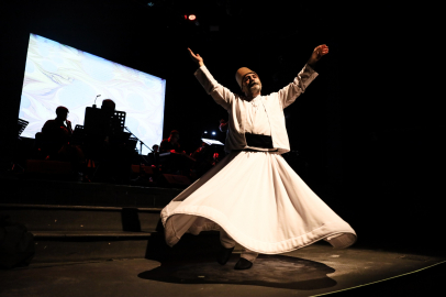 Bursa’da Mevlana’nın öğütleri sahneye taşındı