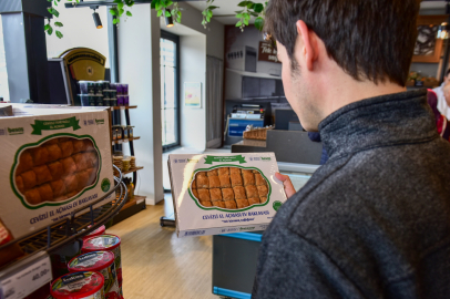 Bursa’da bayrama tatlı dokunuş: BESAŞ’tan el açması cevizli baklava