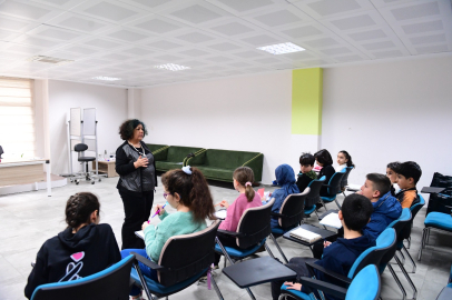 Osmangazi’de küçük yazarlar kendi hikayelerini yazıyor