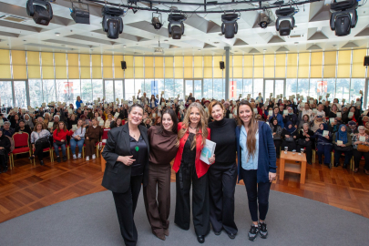 Bursa’da edebiyatla kadınların dünyasına yolculuk