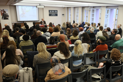 Bursa’da felsefe buluşması: İnsanın temel sorunları masaya yatırıldı