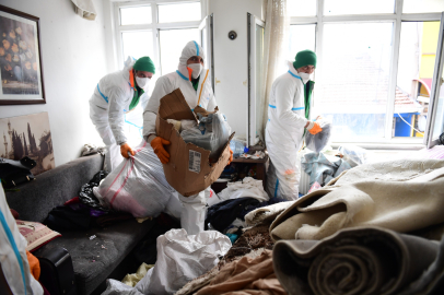 Osmangazi Belediyesi’nden çöp eve müdahale