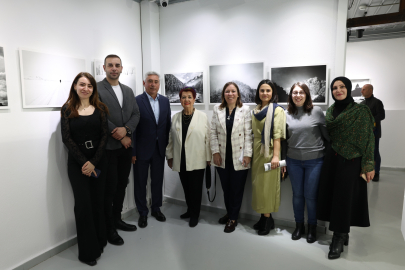 “Yerle Gök Arasında” sergisi Nilüfer'de kapılarını açtı