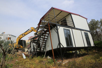 Gölyazı’da kaçak yapılar tek tek kaldırılıyor