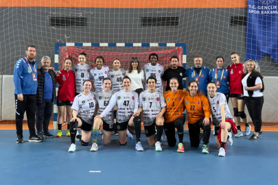 Bursa Büyükşehir Belediyespor zirveye kilitlendi