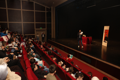 Çocuklar Nilüfer'de “Kızıl Kaptan” ile hayal yolculuğuna çıktı