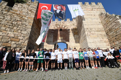 Tarihi Kent Koşusu’nda nefes kesen mücadele