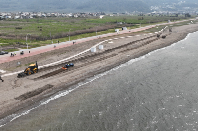 Bursa sahillerinde yaz hazırlığı: Plajlarda temizlik seferberliği