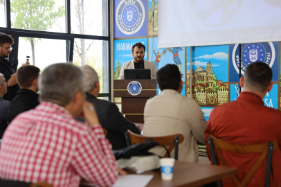 Bursa’da üreticilere budama ve çilek yetiştiriciliği eğitimi