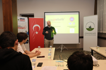 Osmangazi’de gençlere eleştirel düşünme atölyesi