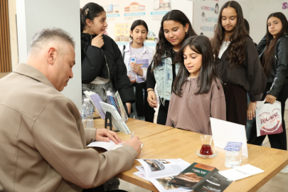 Osmangazi Belediyesi çocukları Yazar Özgür Özgülgün ile buluşturdu