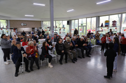 Bursa’da 23 Nisan’da bayram sevinci huzurevine taşındı