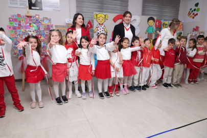 Osmangazi kreşlerinde 23 Nisan coşkusu