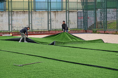 Bursa Büyükşehir’den Bağlarbaşı’na spor yatırımı: Sahalar yenileniyor