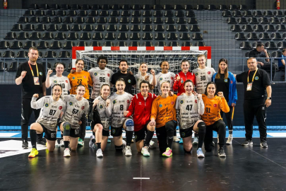 Bursa Büyükşehir Belediyespor’dan yarı finale güçlü adım